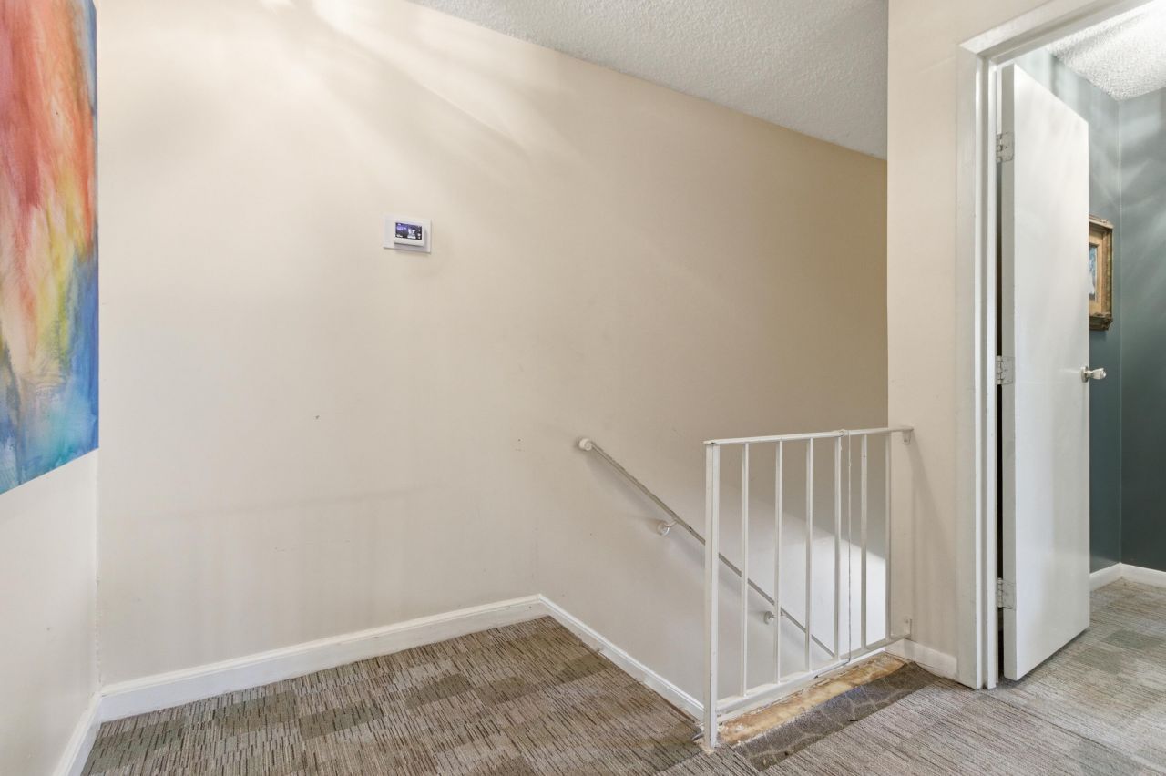 2948 Cathedral Lane Photo 22