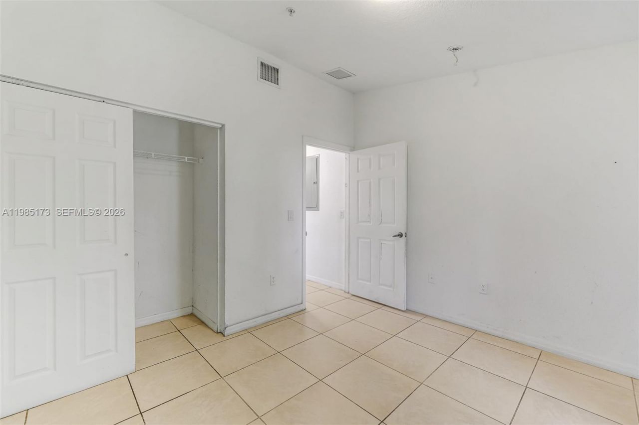 3916 SW 48th Ave , Pembroke Park, FL 33023 Photo