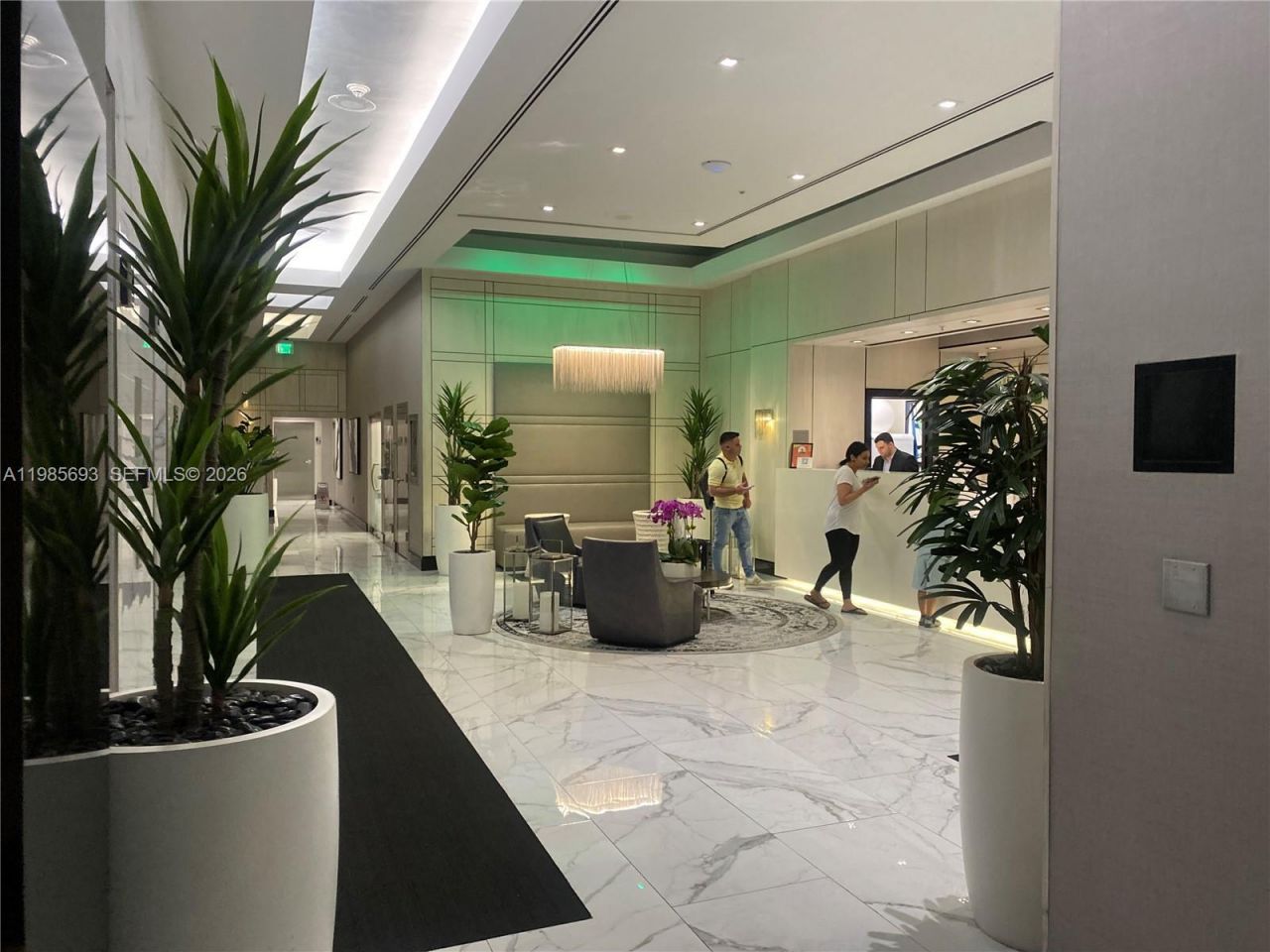 185 SE 14th Ter, Unit 1905, Miami, FL 33131 Photo