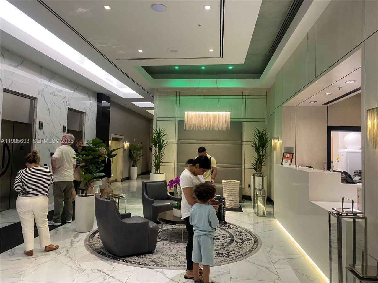 185 SE 14th Ter, Unit 1905, Miami, FL 33131 Photo