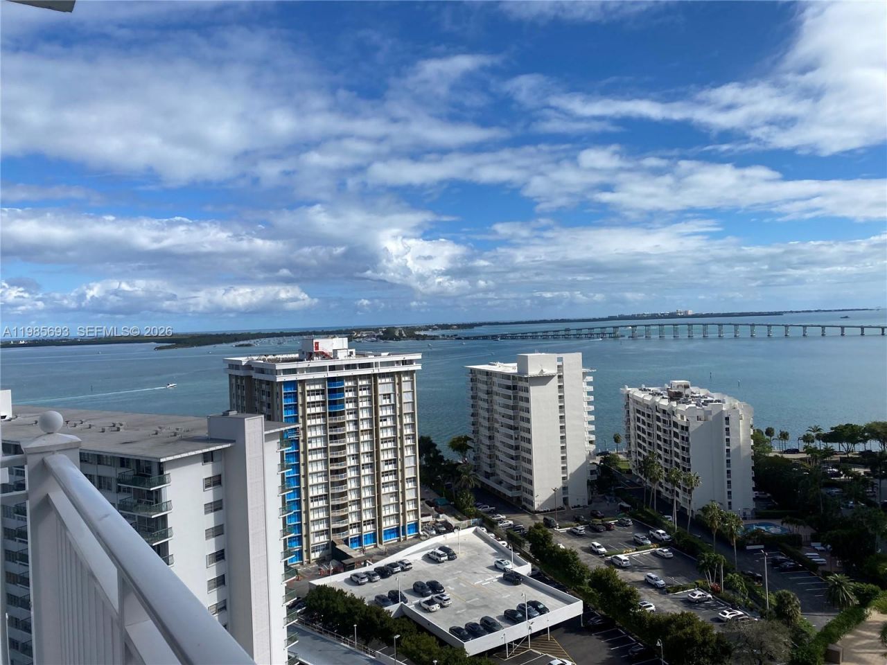 185 SE 14th Ter, Unit 1905, Miami, FL 33131 Photo