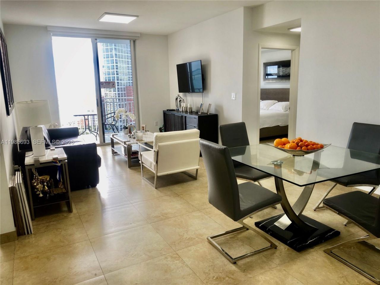 185 SE 14th Ter, Unit 1905, Miami, FL 33131 Photo