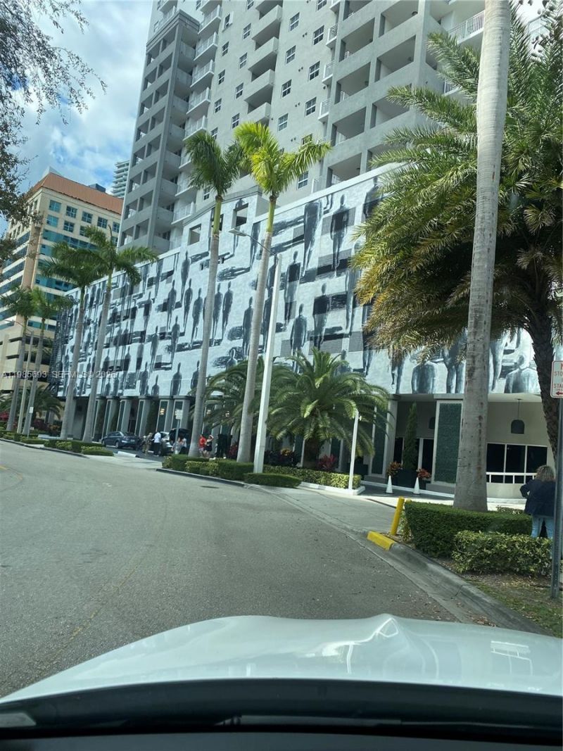 185 SE 14th Ter, Unit 1905, Miami, FL 33131 Photo