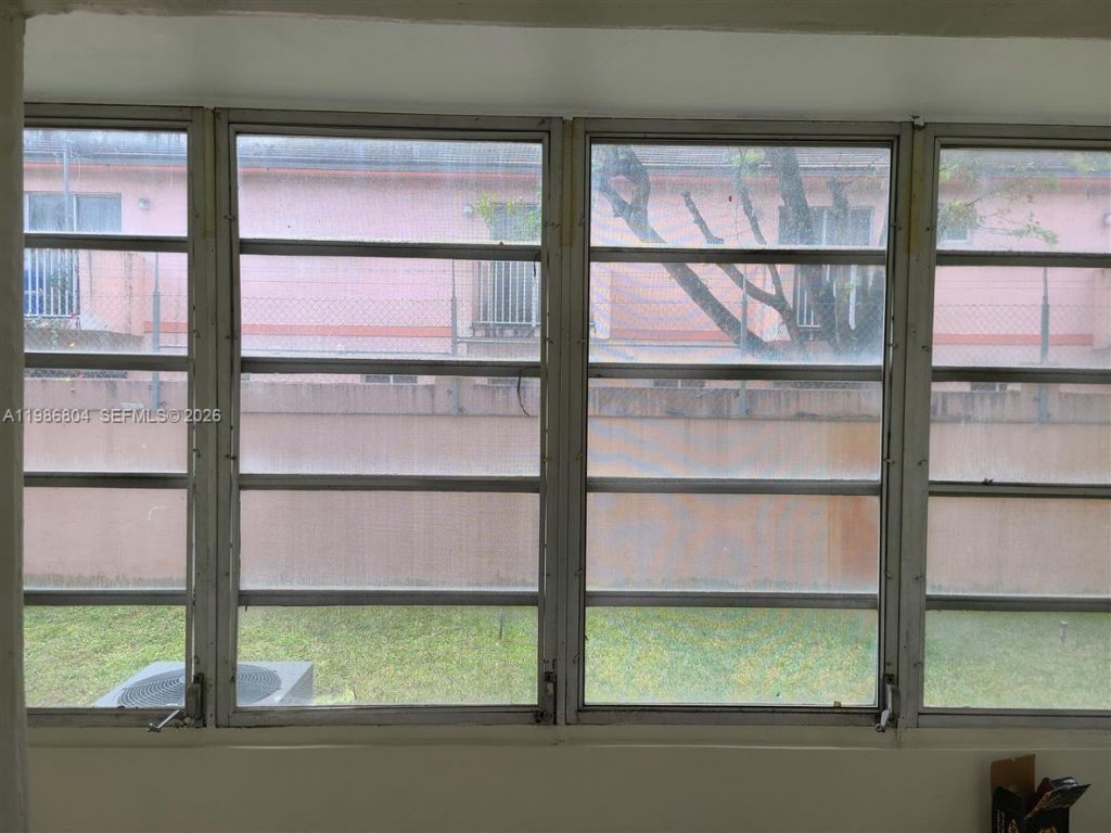 140 Royal Palm Rd , Unit 107, Hialeah Gardens, FL 33016 Photo