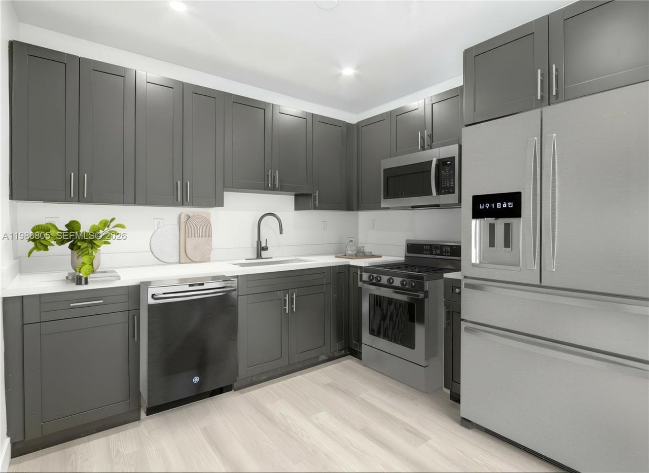 1061 NW 87th St , Miami, FL 33150 Photo