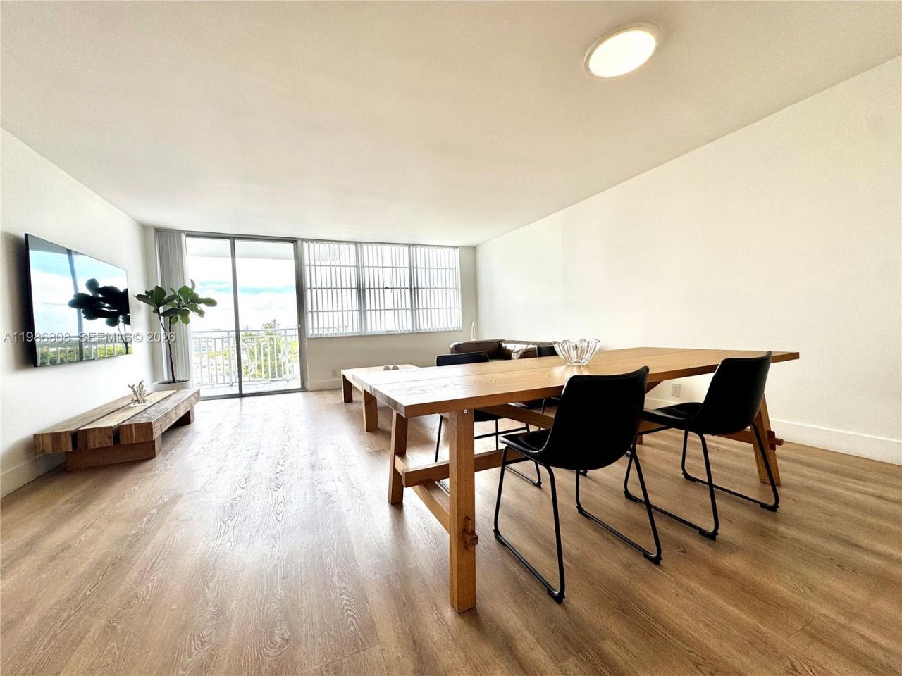 2150 Sans Souci Blvd, Unit A909, North Miami, FL 33181 Photo