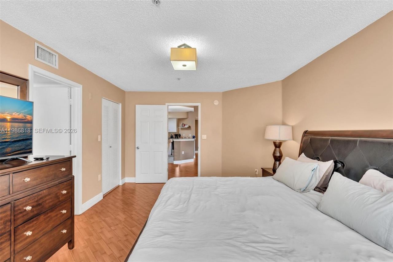 771 N Pine Island Rd, Unit 303, Plantation, FL 33324 Photo