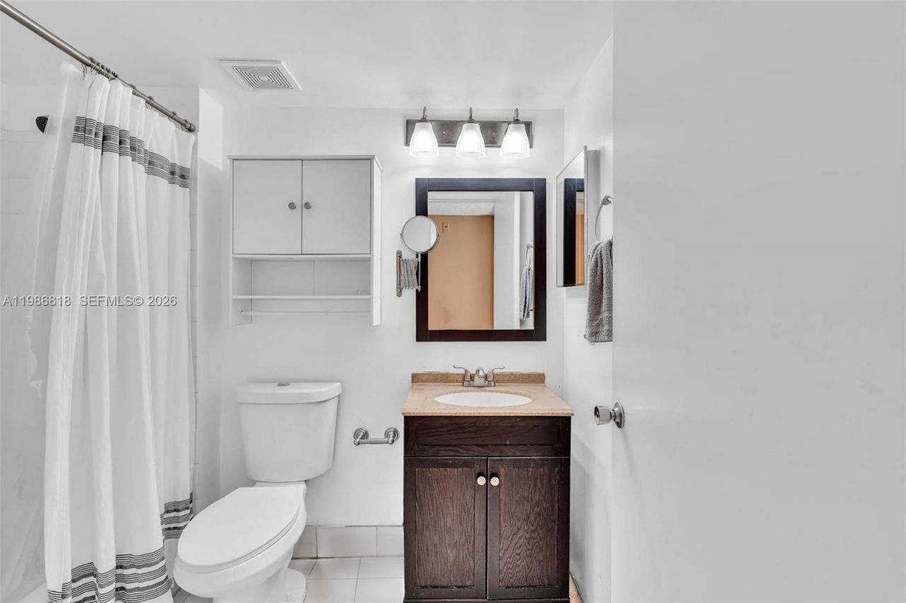 771 N Pine Island Rd, Unit 303, Plantation, FL 33324 Photo