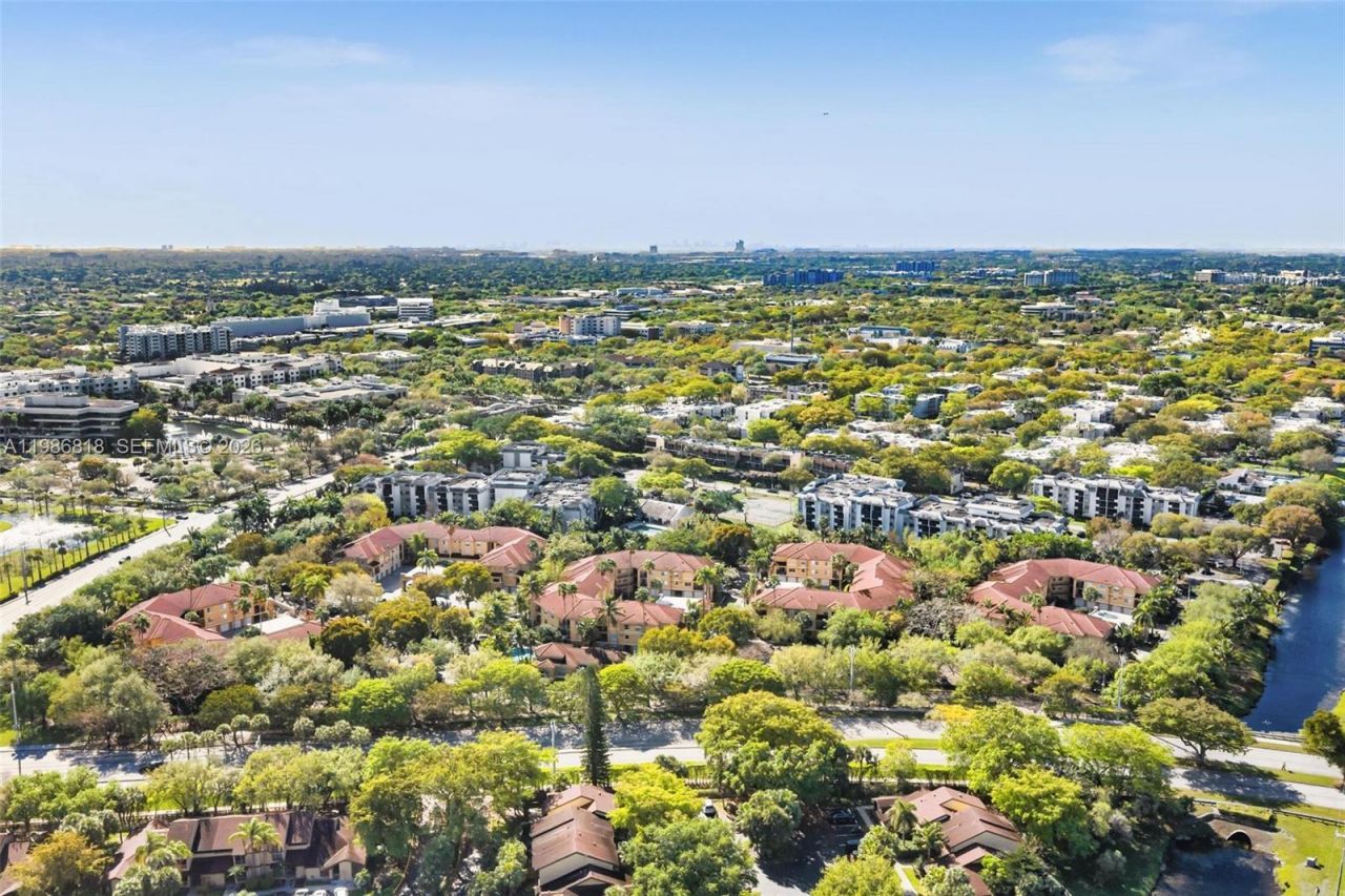 771 N Pine Island Rd, Unit 303, Plantation, FL 33324 Photo