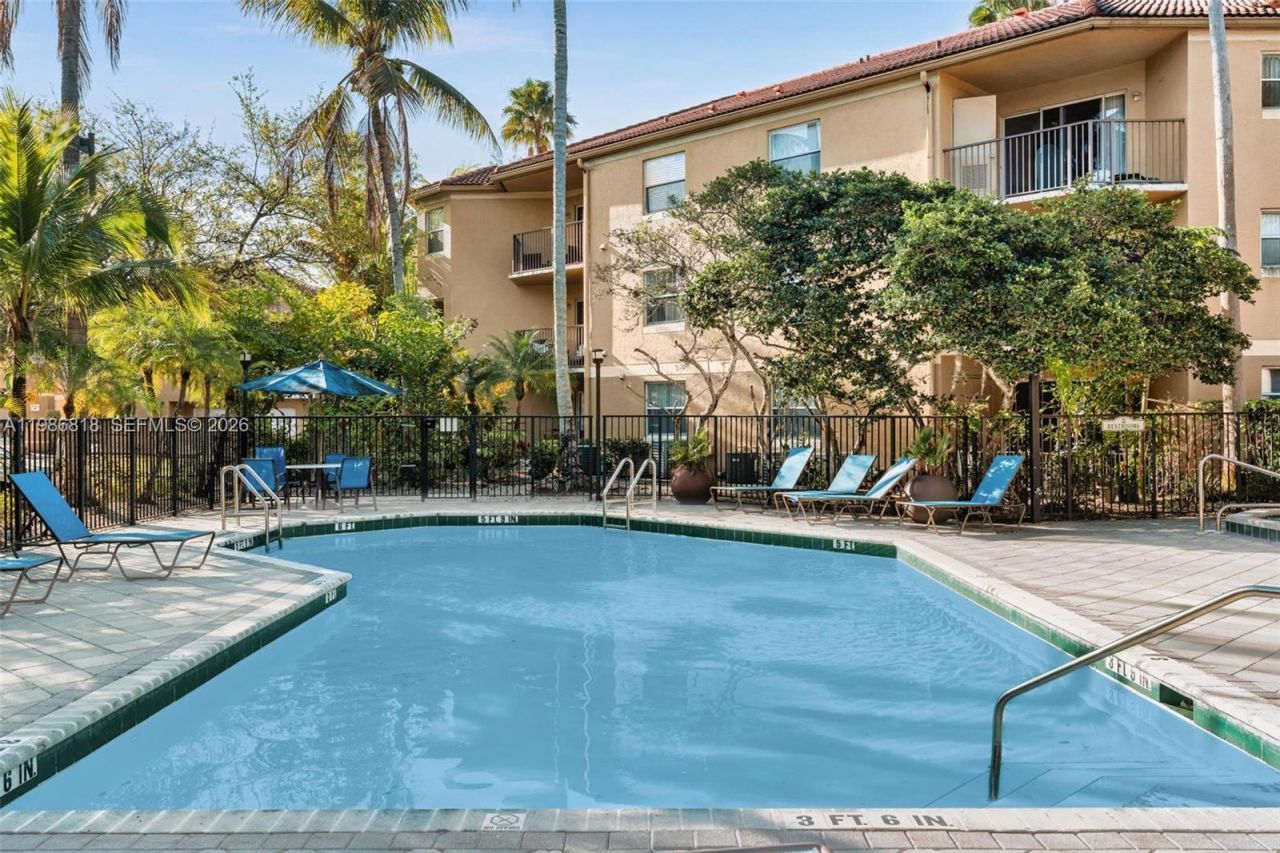 771 N Pine Island Rd, Unit 303, Plantation, FL 33324 Photo