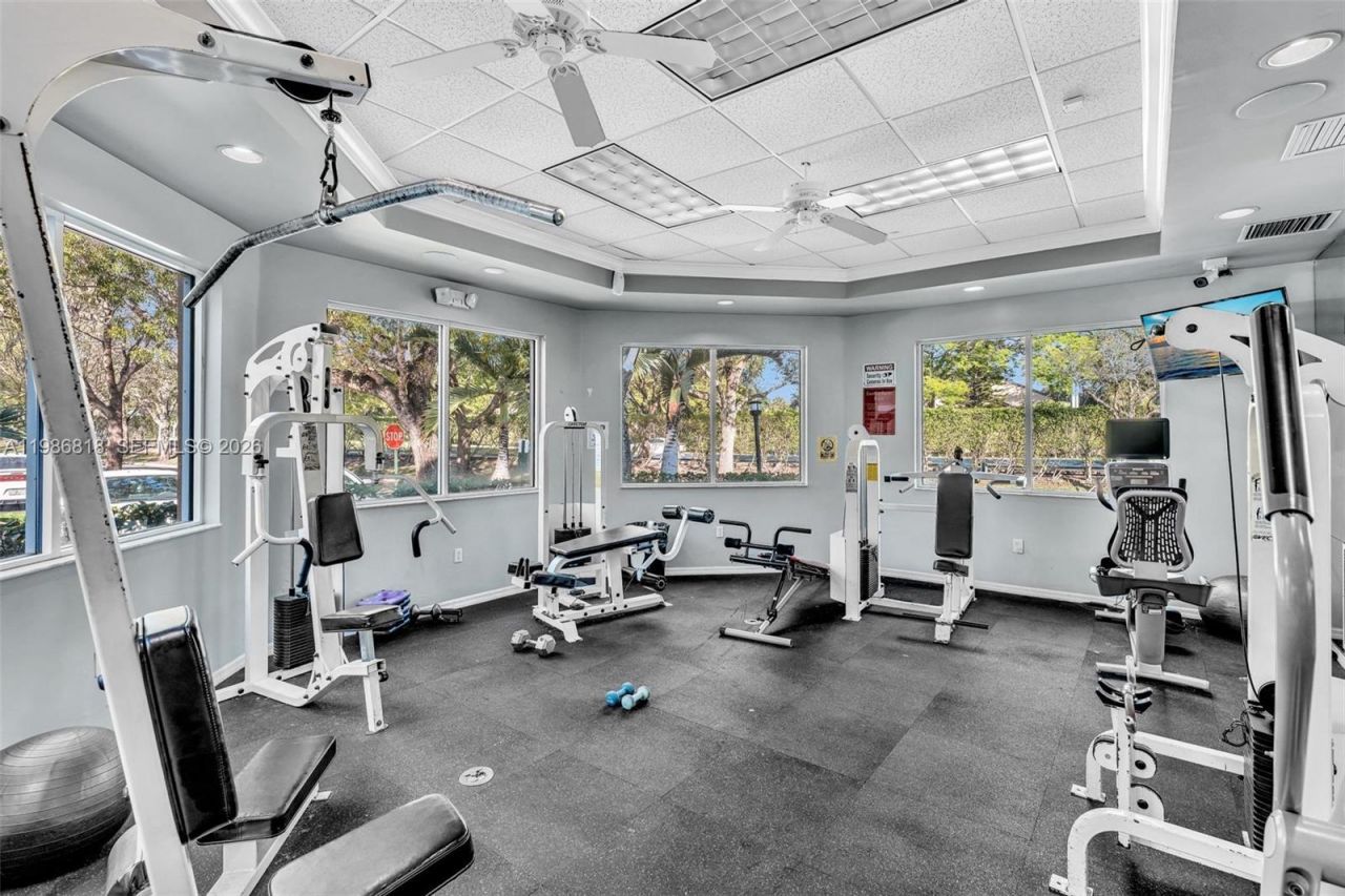 771 N Pine Island Rd, Unit 303, Plantation, FL 33324 Photo