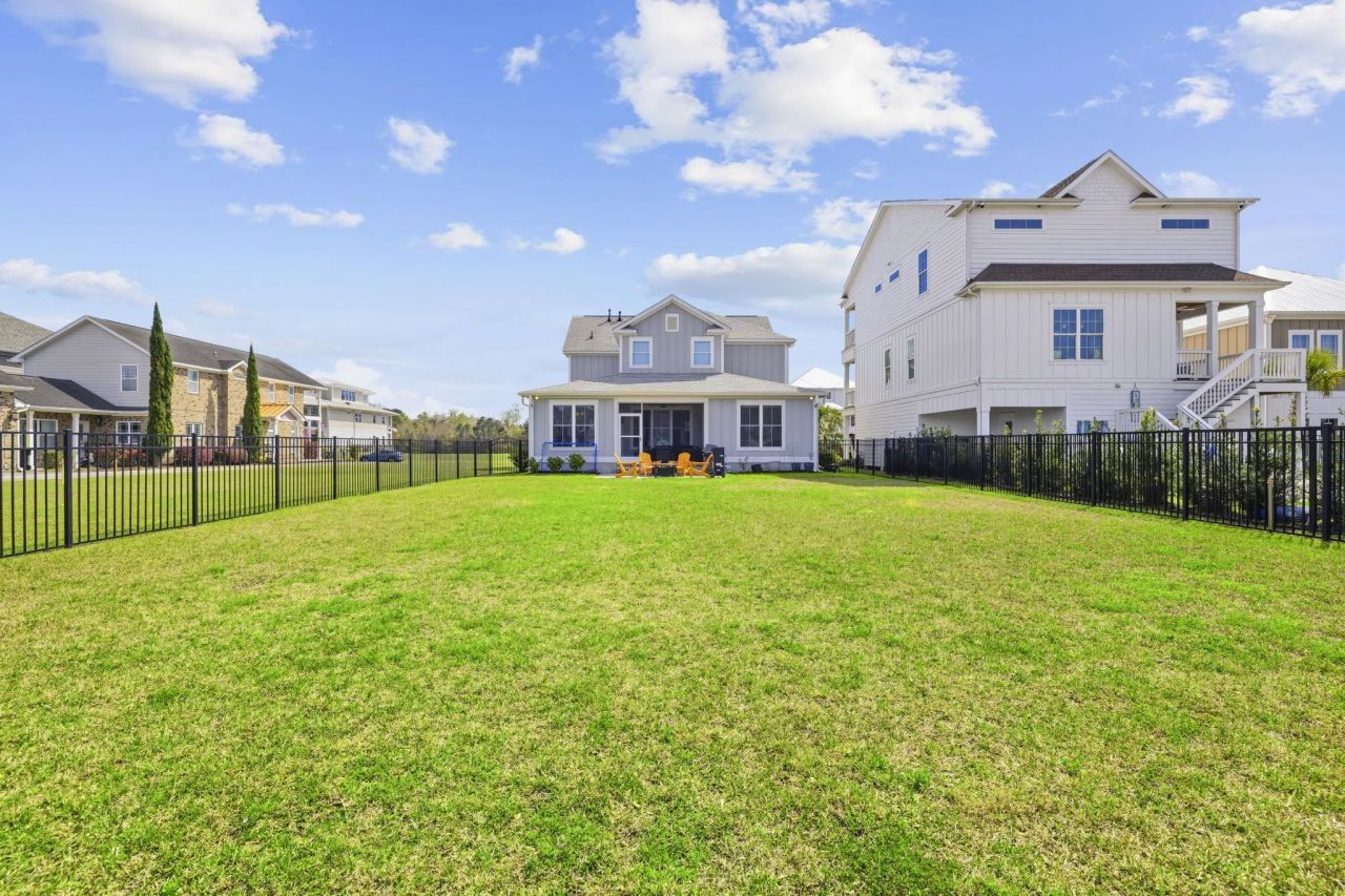 478 Harbour View Dr. Photo 10