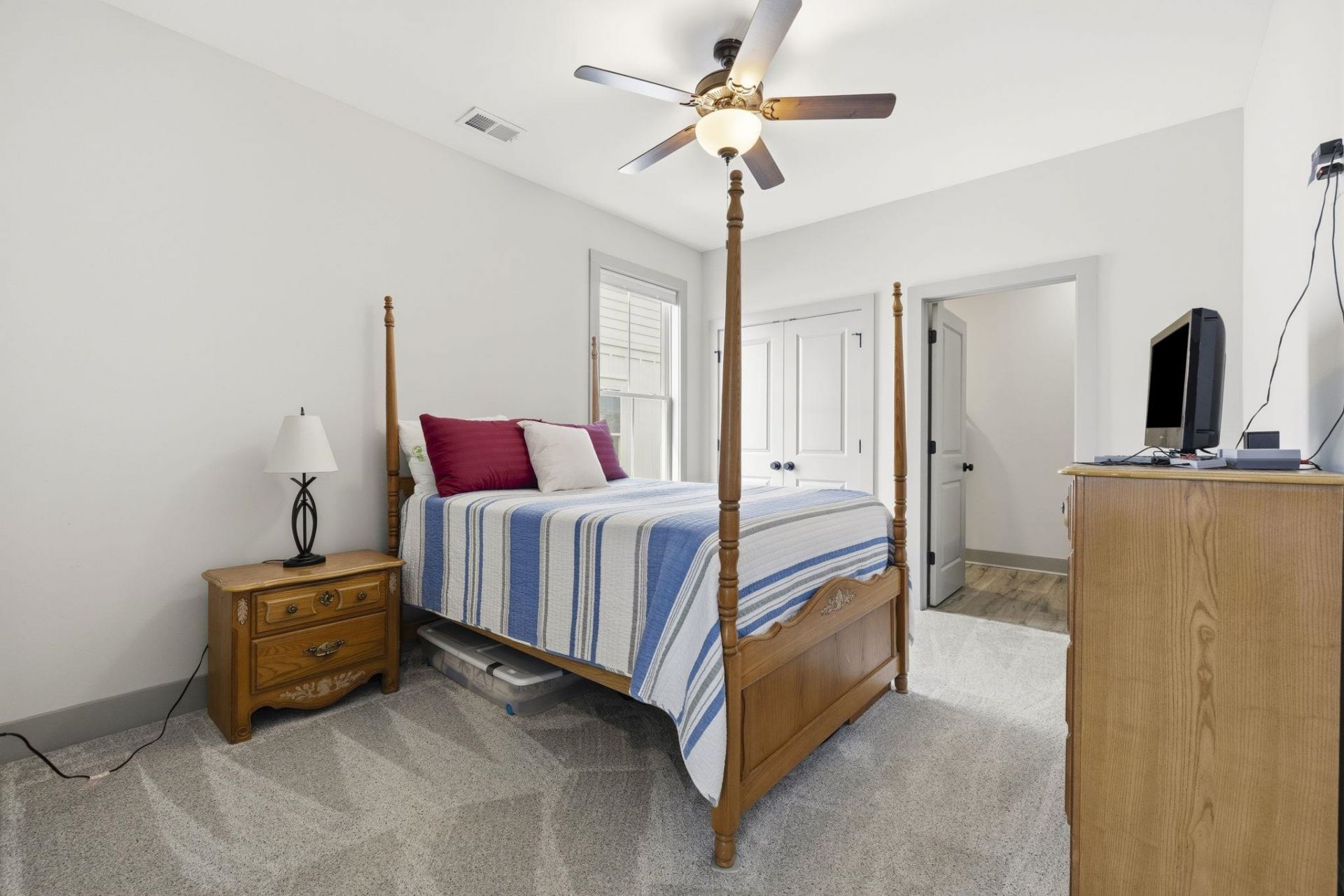 478 Harbour View Dr. Photo 17