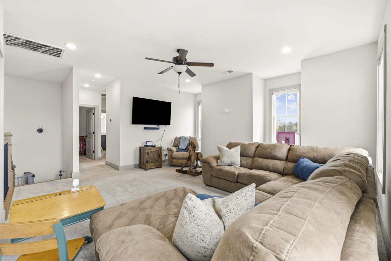 478 Harbour View Dr. Photo 24