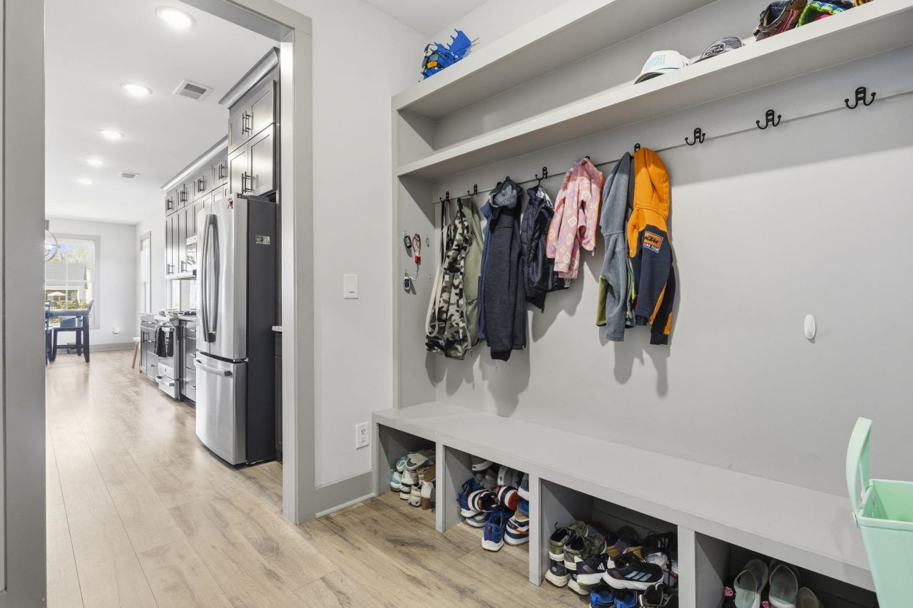 478 Harbour View Dr. Photo 30