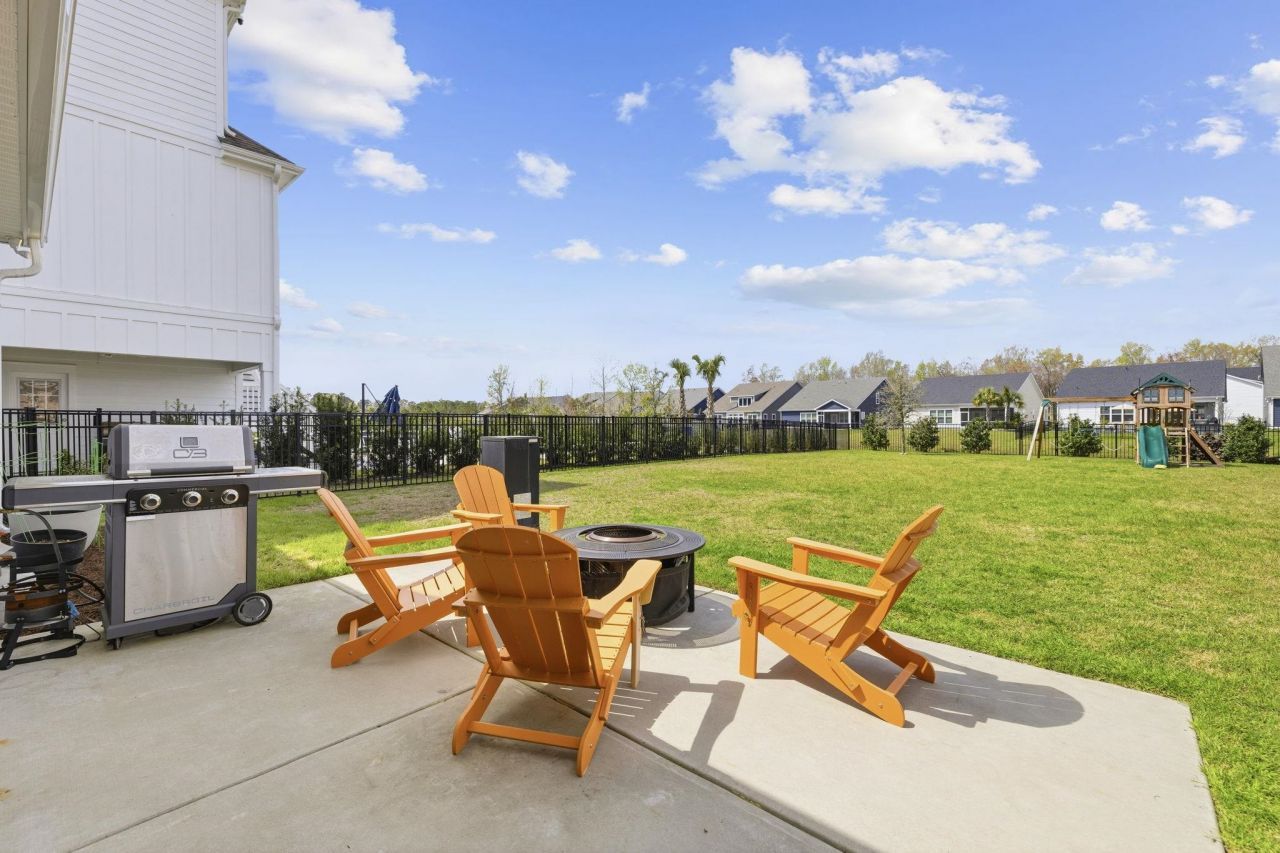 478 Harbour View Dr. Photo 33