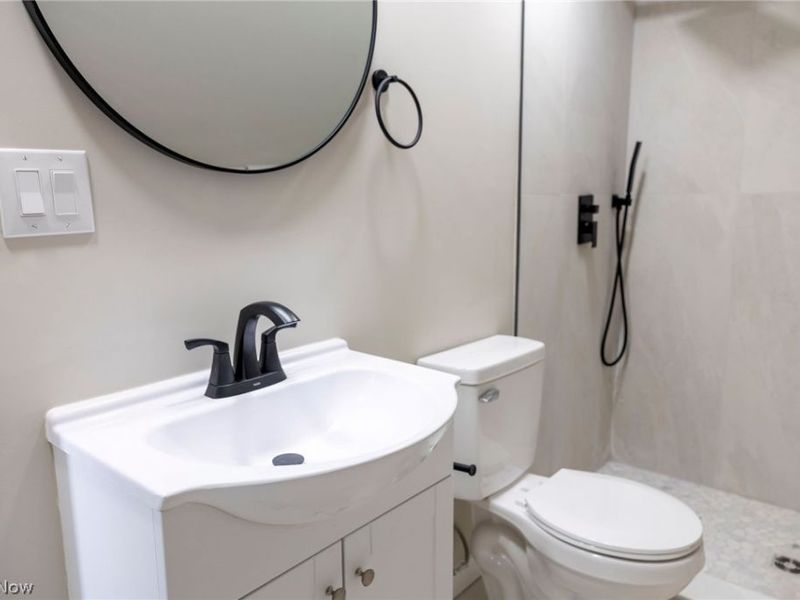 795 E 260th Street , Euclid, OH 44132 Photo 21