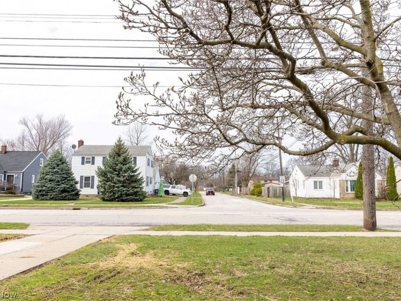 795 E 260th Street , Euclid, OH 44132 Photo 35