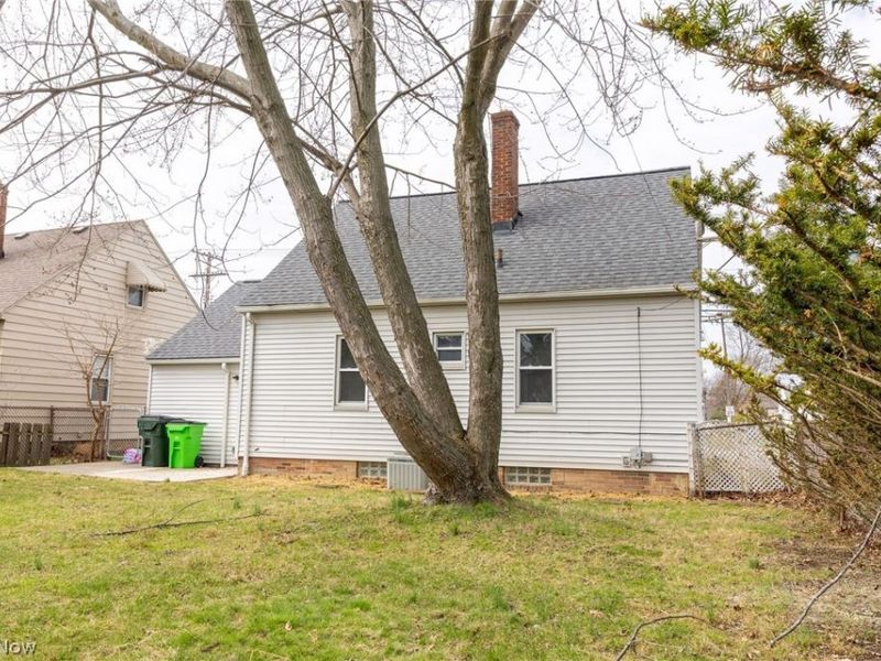 795 E 260th Street , Euclid, OH 44132 Photo 37