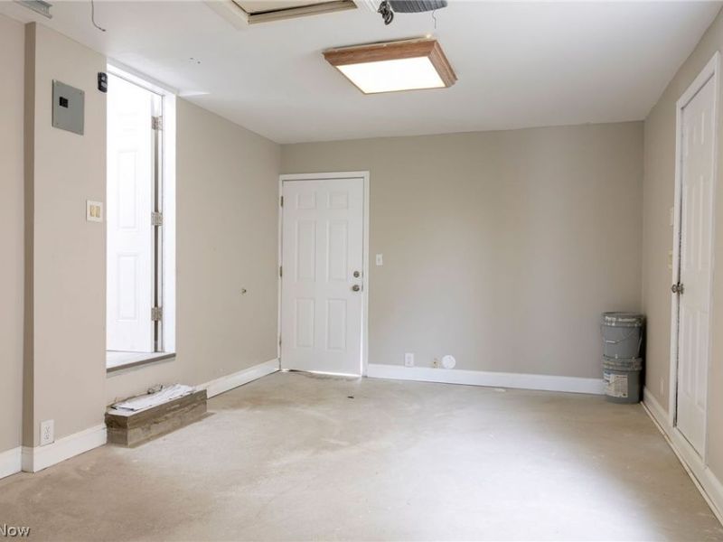 795 E 260th Street , Euclid, OH 44132 Photo 9