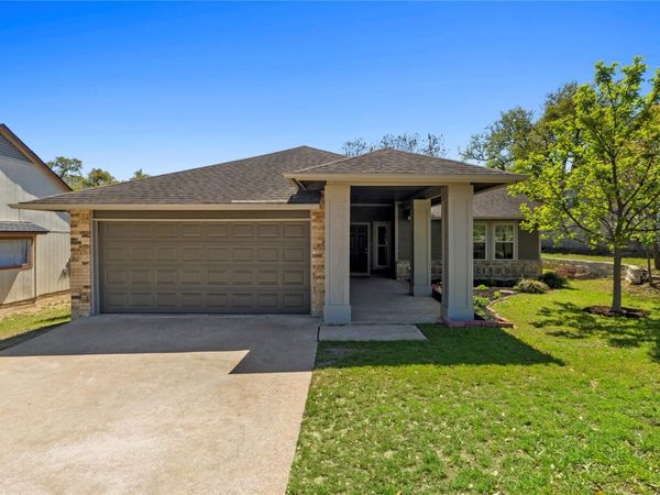 8411 Bargamin DR, Austin, TX 78736