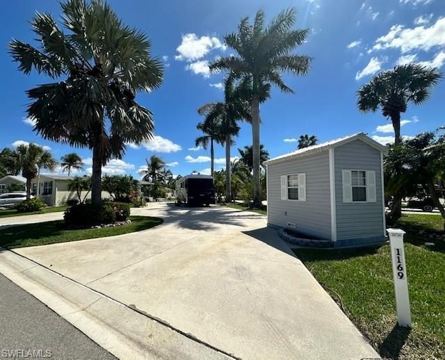 1169 Diamond Lake Cir, Naples, FL 34114 Photo