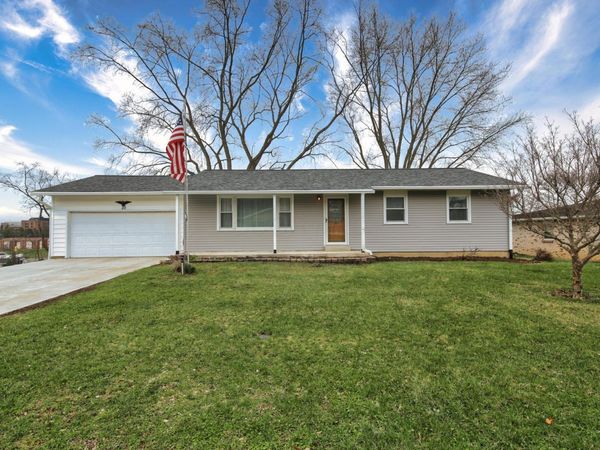 28 Upland Terrace , Mount Vernon, OH 43050