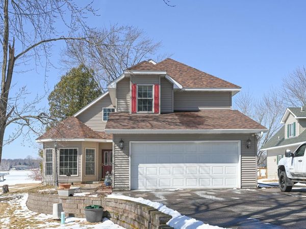 27180 Lakewood Drive NW, Isanti, MN 55040