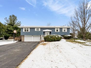 584 Stoneleigh Road, Oneida, NY 13421