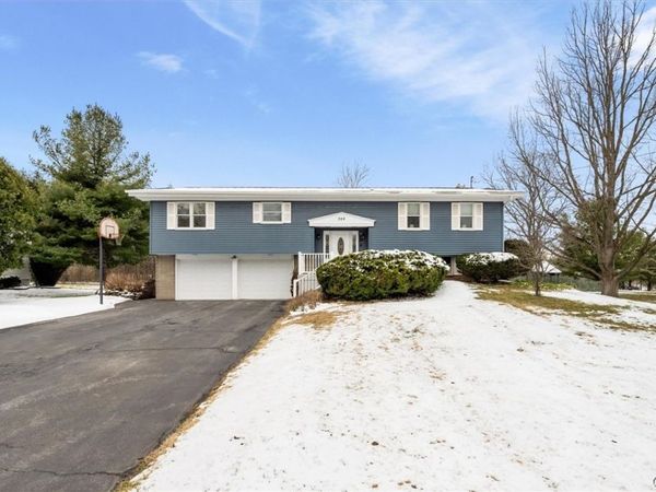 584 Stoneleigh Road, Oneida, NY 13421