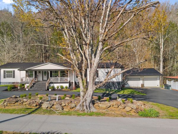1020 Cox Circle, Oliver Springs, TN 37840