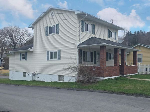 103 Williams Avenue, Kingwood, WV 26537