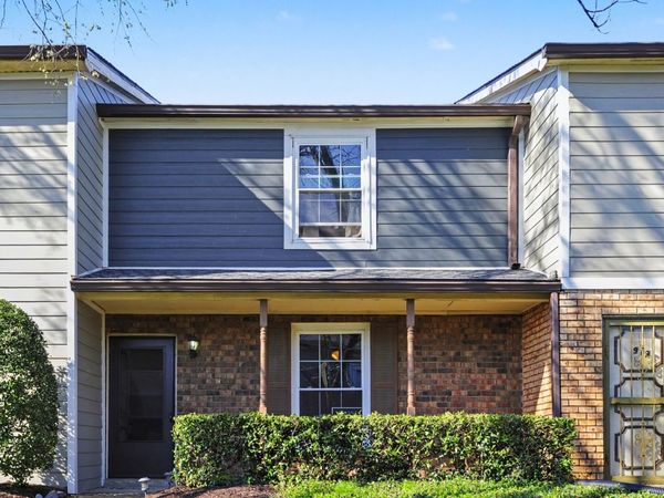 920 Coarsey Dr , Nashville, TN 37217