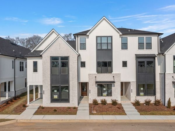 2072 Conductor Ln , Thompsons Station, TN 37179