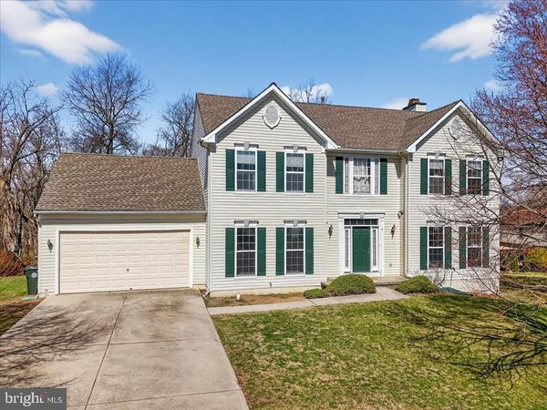 4 KENTWOOD COURT, BORDENTOWN, NJ 08505
