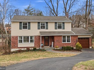 8331 ELLISTON DRIVE, WYNDMOOR, PA 19038