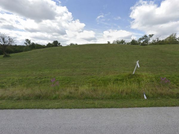 39600 Orchard Bluff Lane , Wadsworth, IL 60083