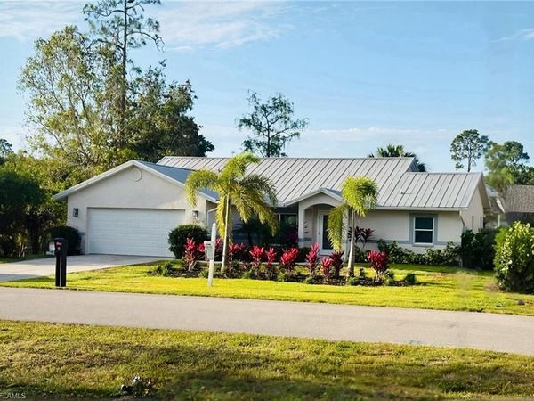 270 Madison DR, NAPLES, FL 34110