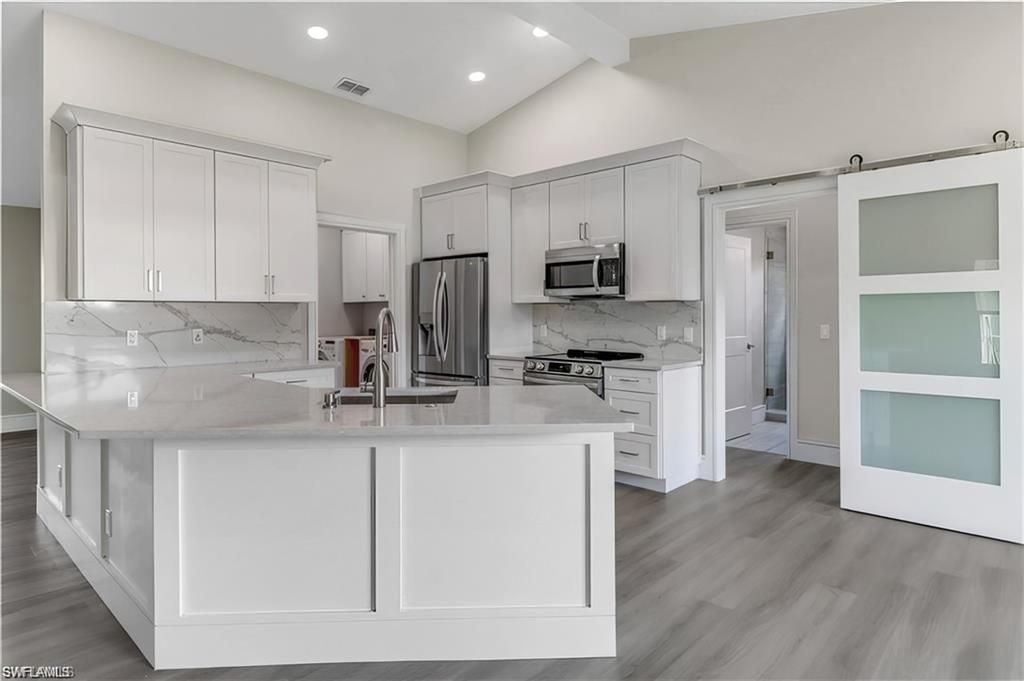 270 Madison Dr, Naples, FL 34110 Photo