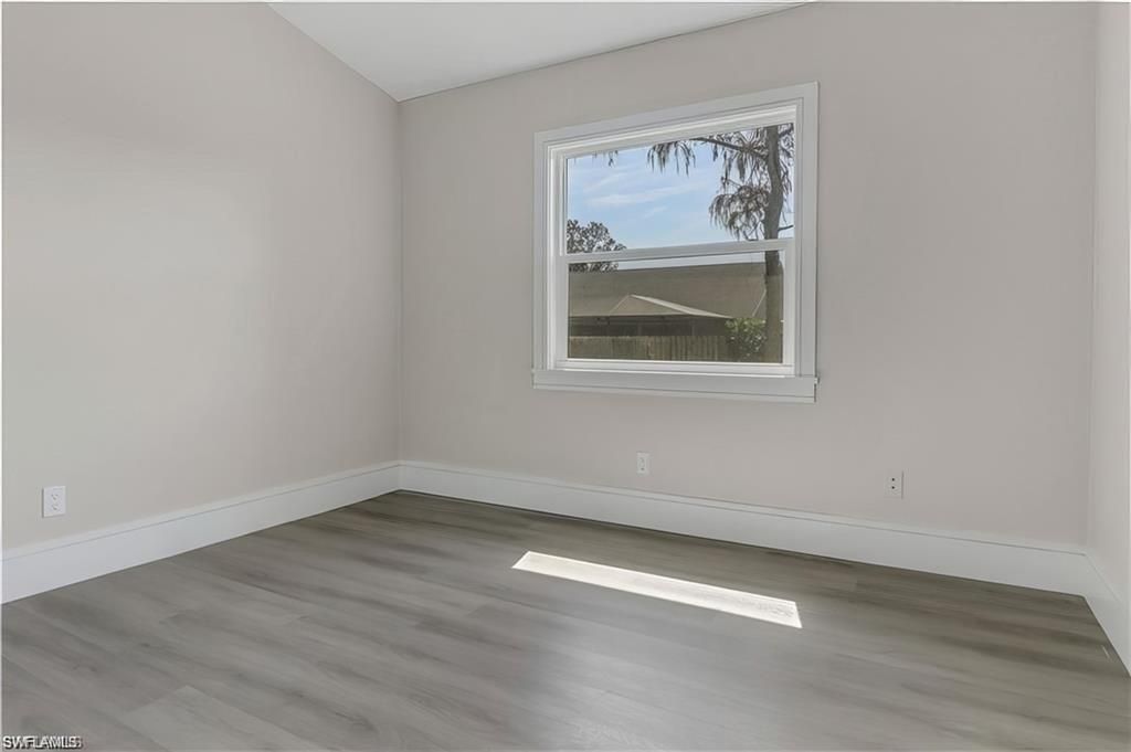 270 Madison Dr, Naples, FL 34110 Photo