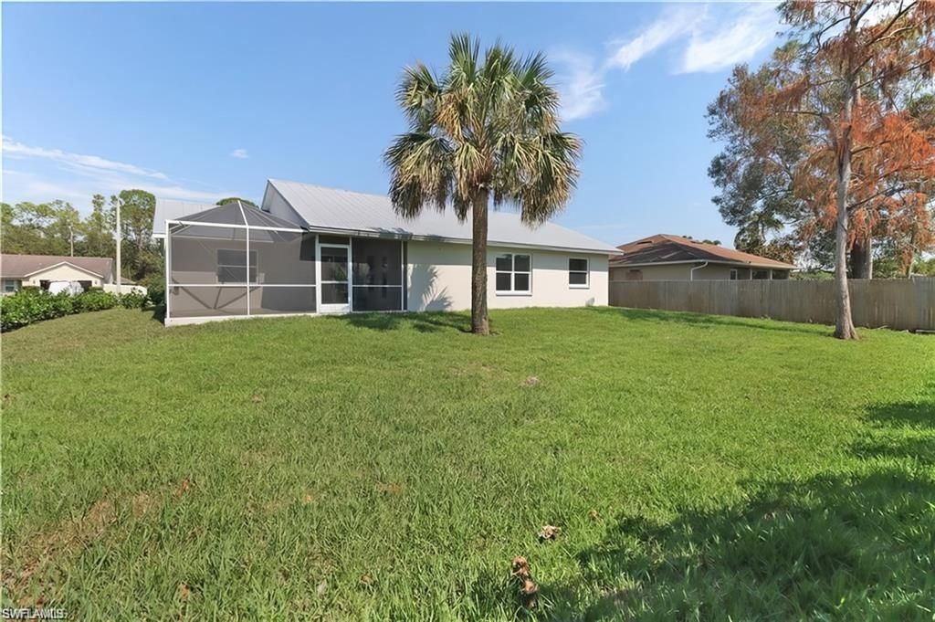 270 Madison Dr, Naples, FL 34110 Photo