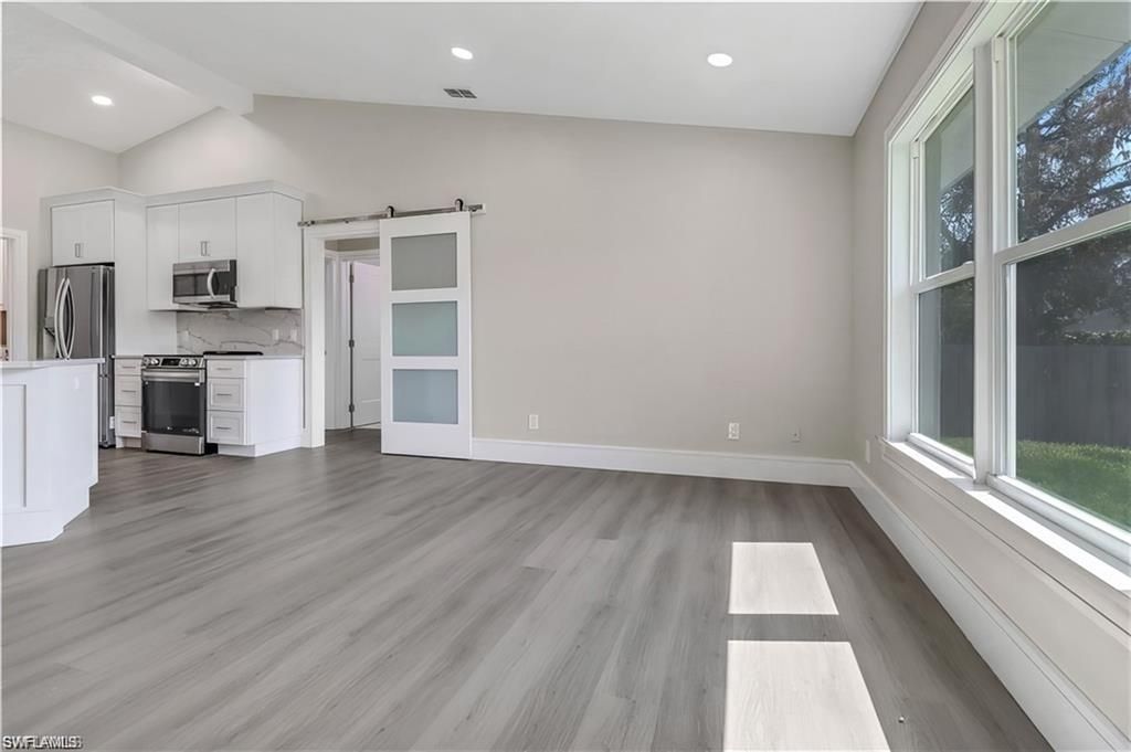 270 Madison Dr, Naples, FL 34110 Photo