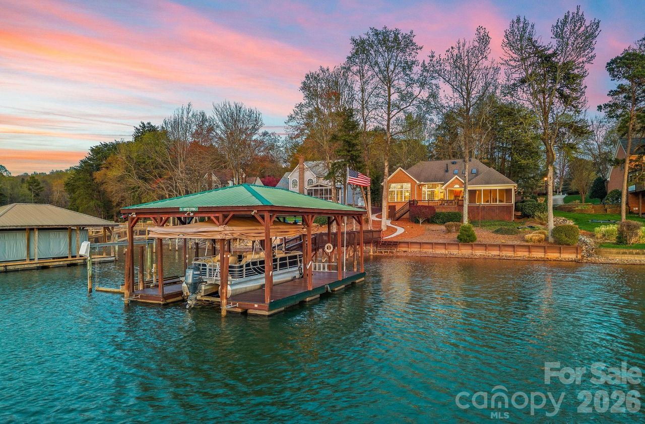 124 Hunter Spring Lane , Mooresville, NC 28117 Main Photo