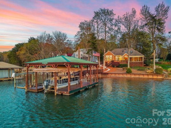 124 Hunter Spring Lane , Mooresville, NC 28117