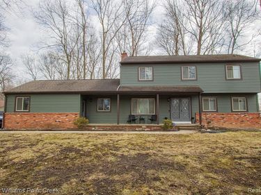 2851 Onagon Trail, Waterford Twp, MI 48328