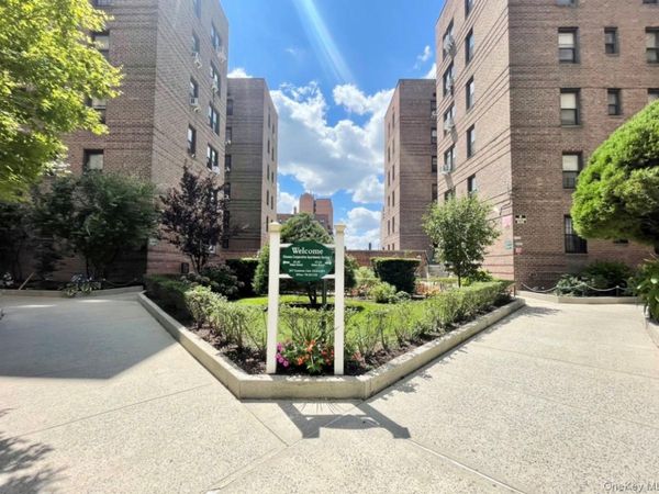 43-40 Union Street, Unit 2D, Flushing, NY 11355