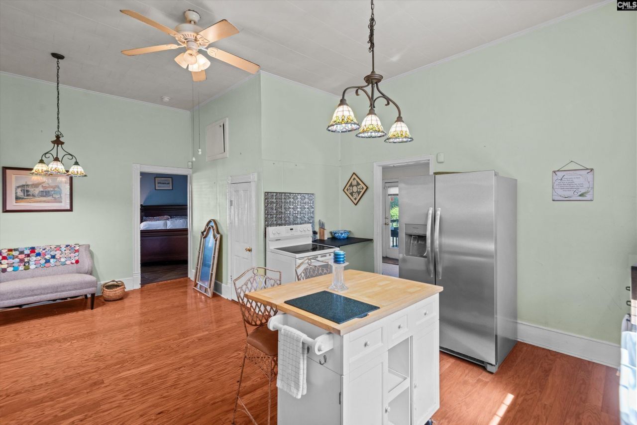 122 Bennett Street Photo 15