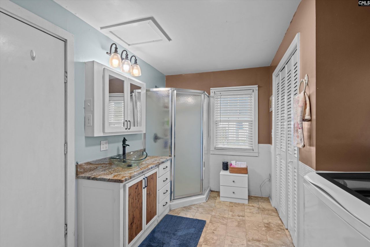 122 Bennett Street Photo 24