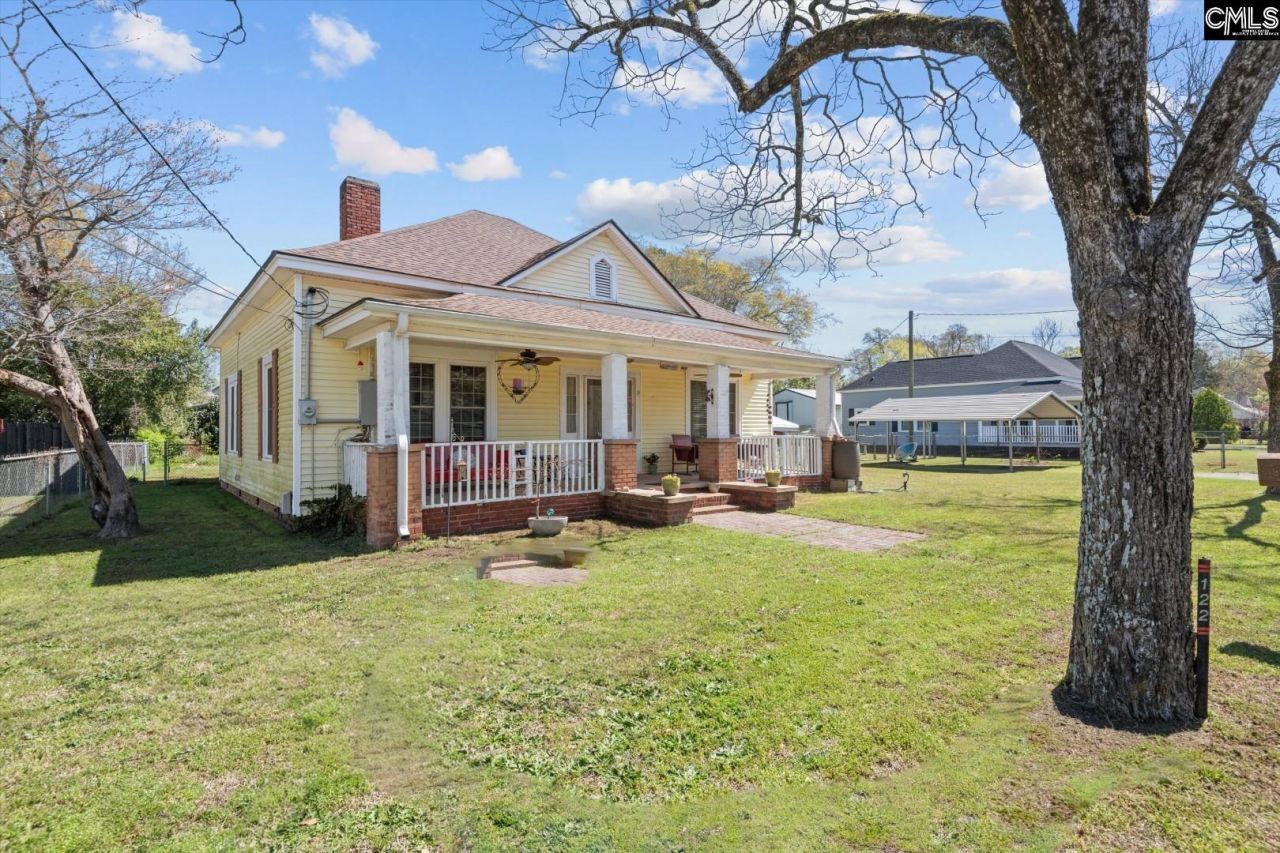 122 Bennett Street Photo 3