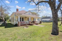 122 Bennett Street photo 4